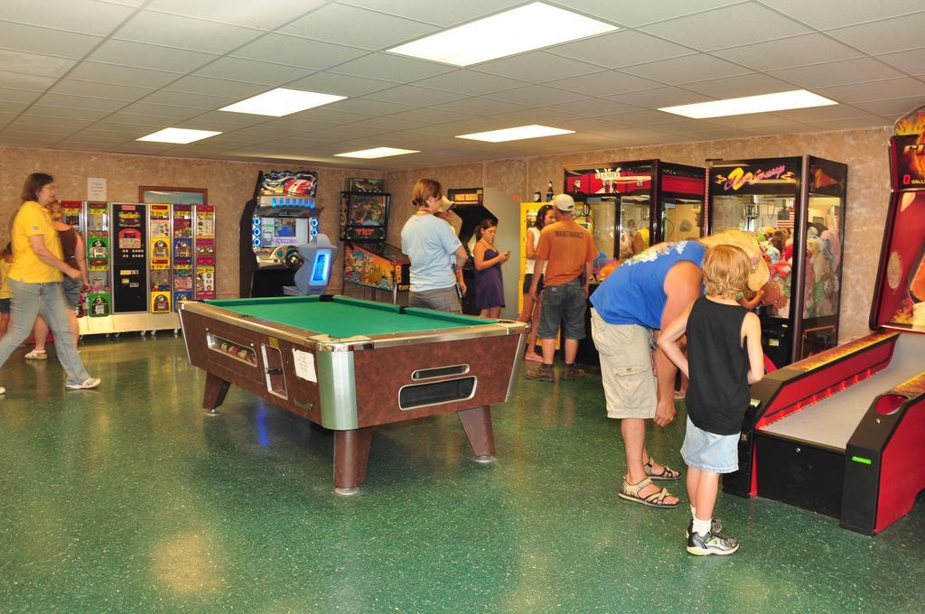 Plymouth Rock Camping Resort Rustic Cabin Elkhart Lake 외부 사진