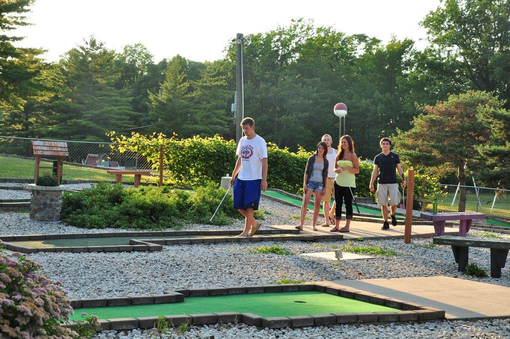 Plymouth Rock Camping Resort Rustic Cabin Elkhart Lake 외부 사진
