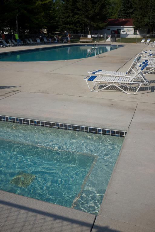 Plymouth Rock Camping Resort Rustic Cabin Elkhart Lake 외부 사진