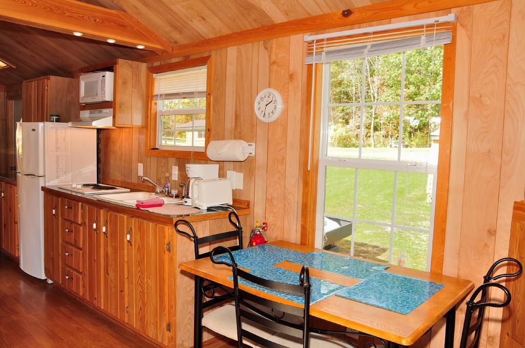Plymouth Rock Camping Resort Rustic Cabin Elkhart Lake 외부 사진